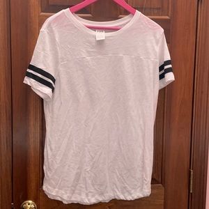Victoria’s Secret Pink white short sleeve tee L